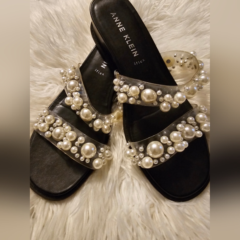 Ann Klein BIA Beads and Heel sz. 9 1/2